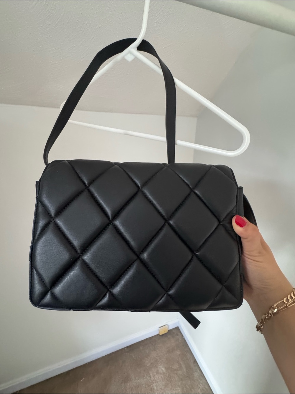 Black faux leather Quilted Crossbody Shoulder Bag - Elegant Everyday Carry